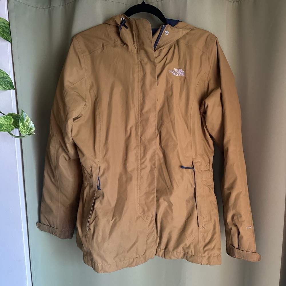 The North Face Women's Hooded Shell Jacket - Camel